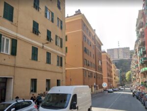 Via Bologna 11/11 scala A con cantina